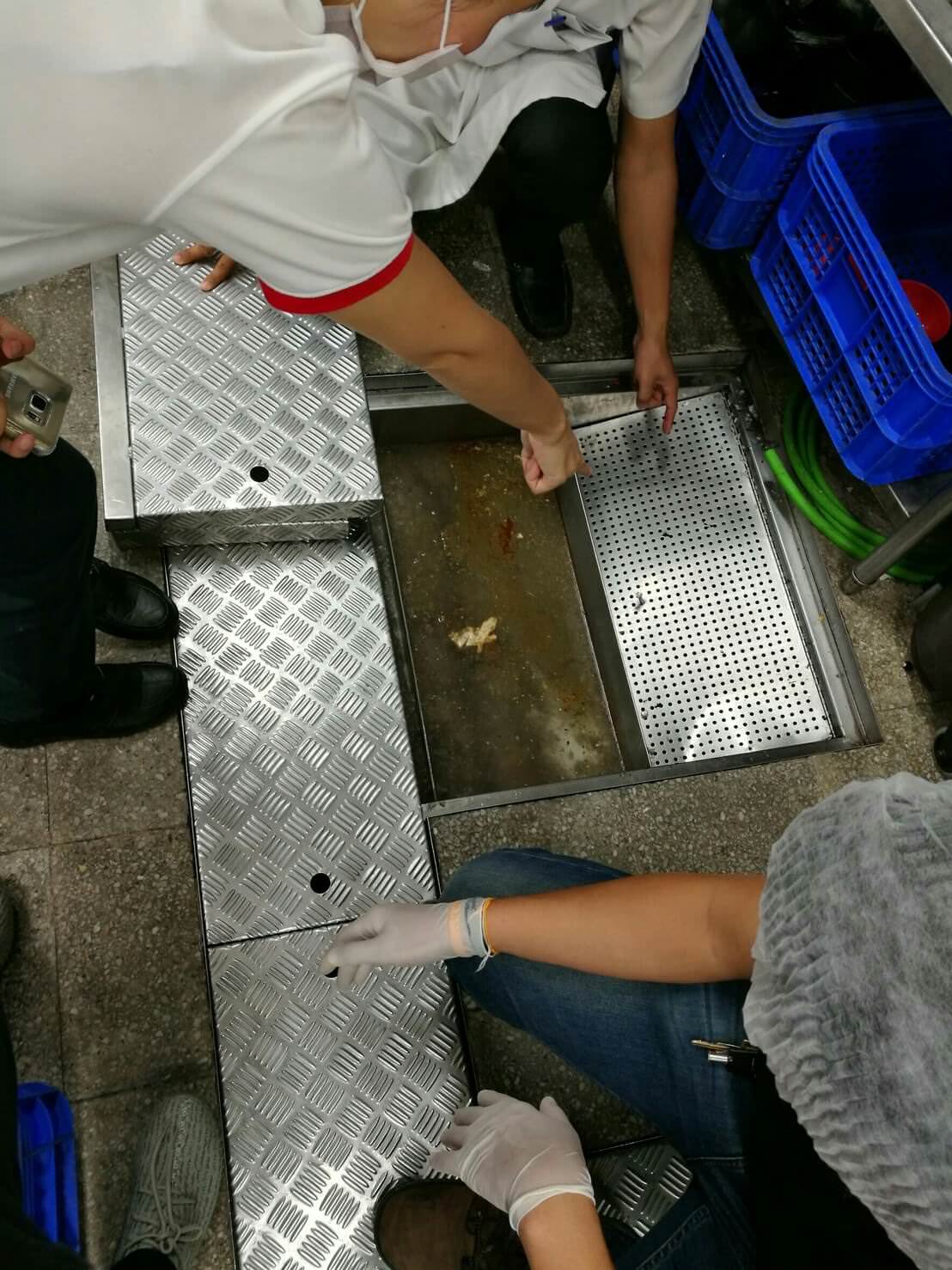ทำความสะอาด-ร้านอาหาร-ฝ่ายผลิต